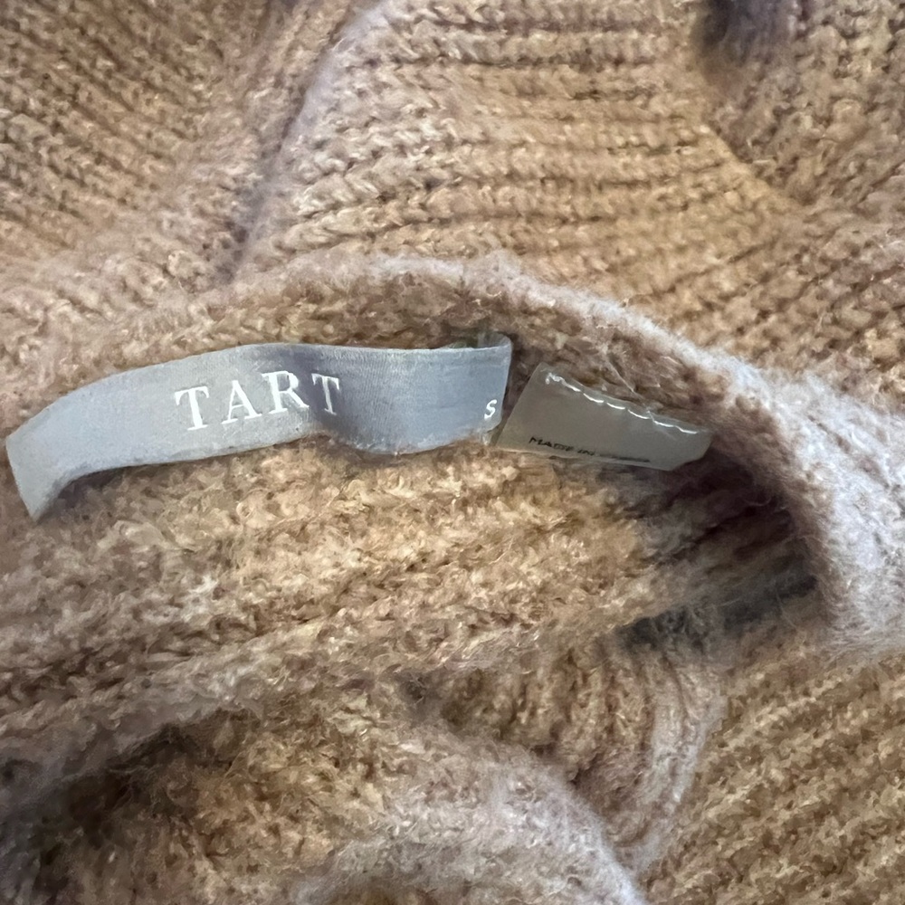 Over Size Tart Off-the-Shoulder Twist-Back Crop Sweater - Dusty Pink - Picture 7 of 8